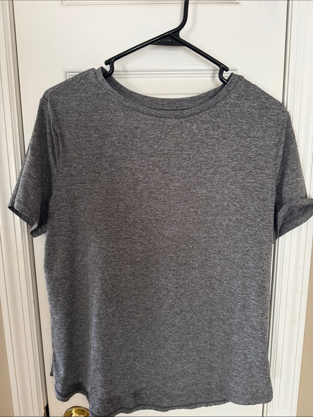 Women's Short Sleeve Crewneck Tee in Gray